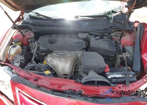 2011 Toyota Camry Le z USA, uszkodzony, nr VIN 4T1BF3EK4BU715017